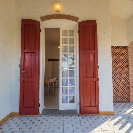Dom wakacyjny Attractive Holiday In Lido Di Volano With Beach Nearby *